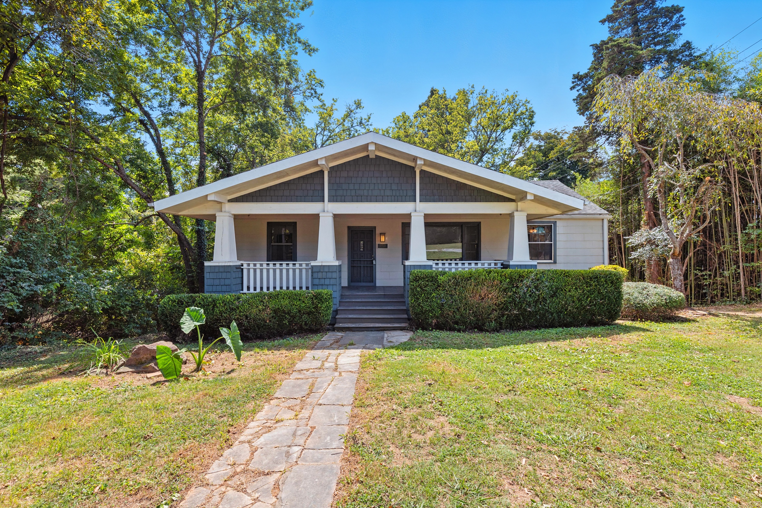 5501 Lake Shore Drive - 1