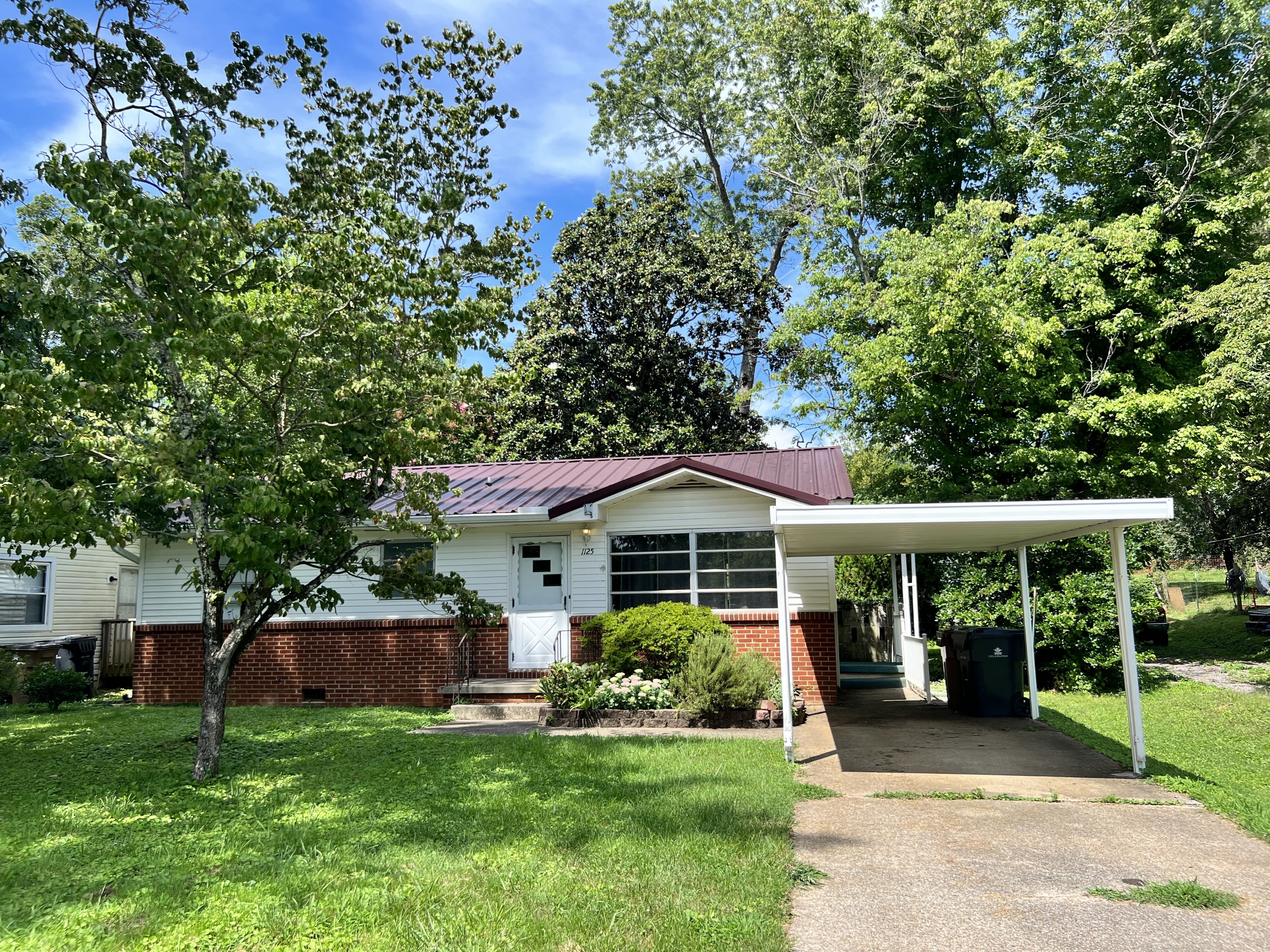 Property main image