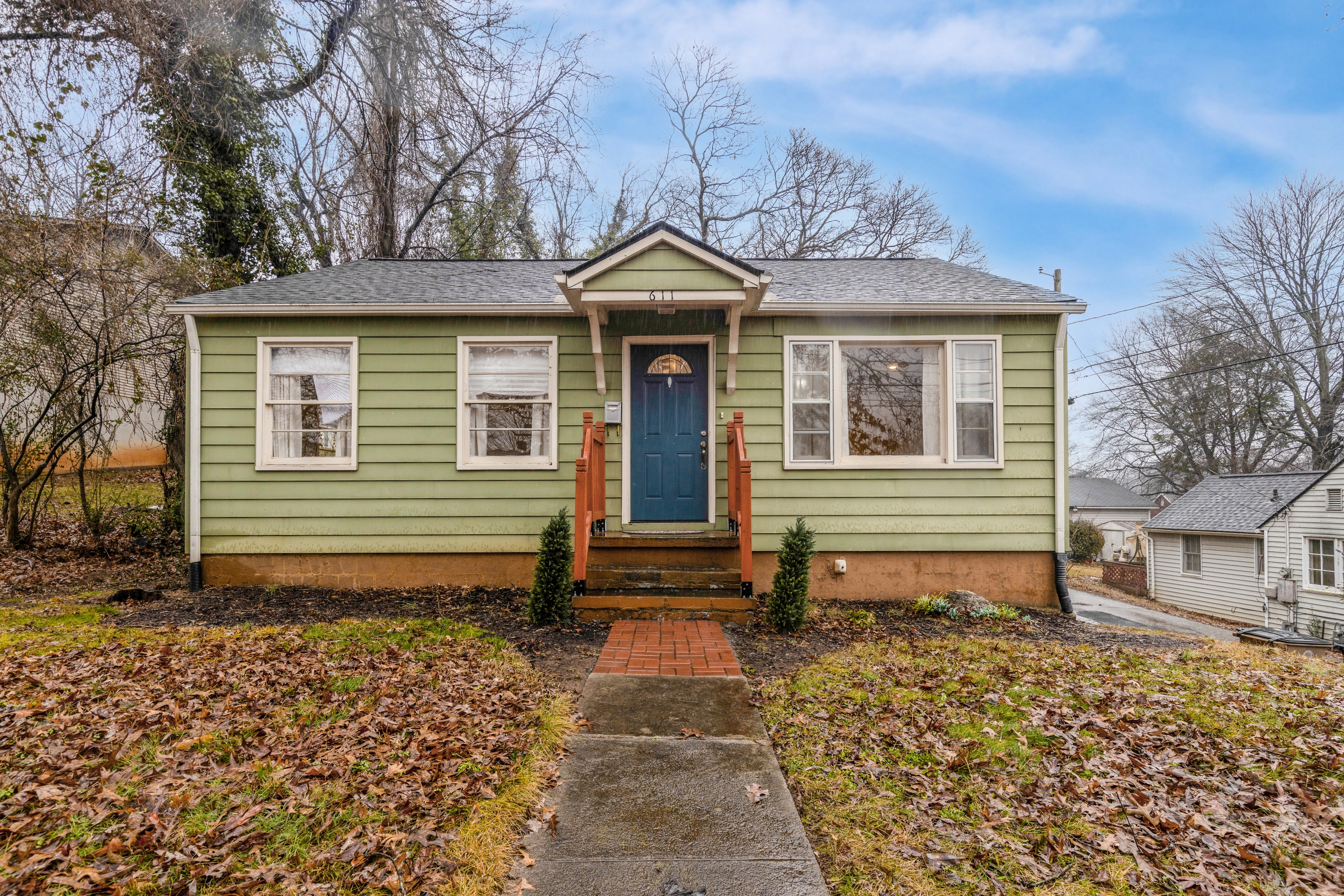 611 West Glenwood Avenue Northeast