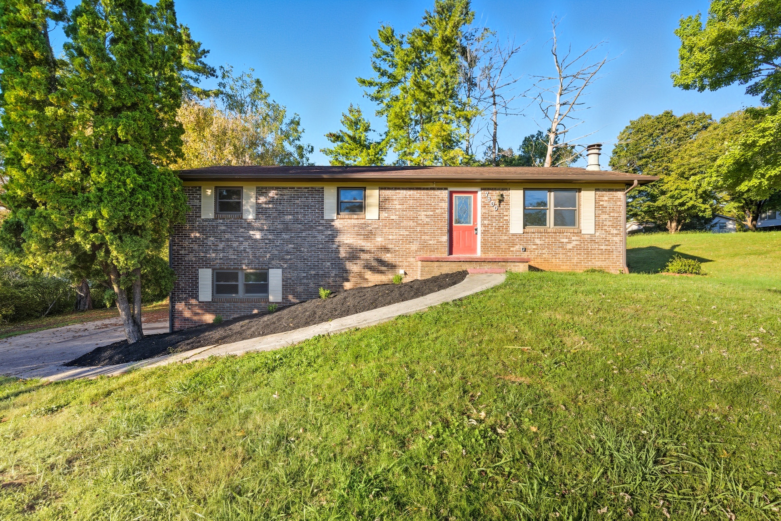 7800 Temple Acres Drive